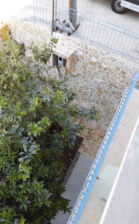 Akrotiri Bed and breakfast 2*