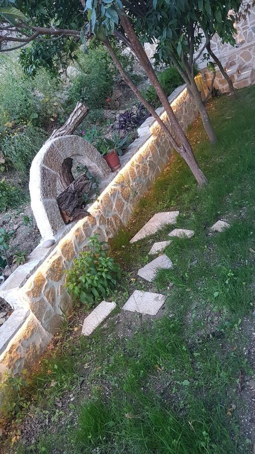 Akrotiri 2* Vasilikí